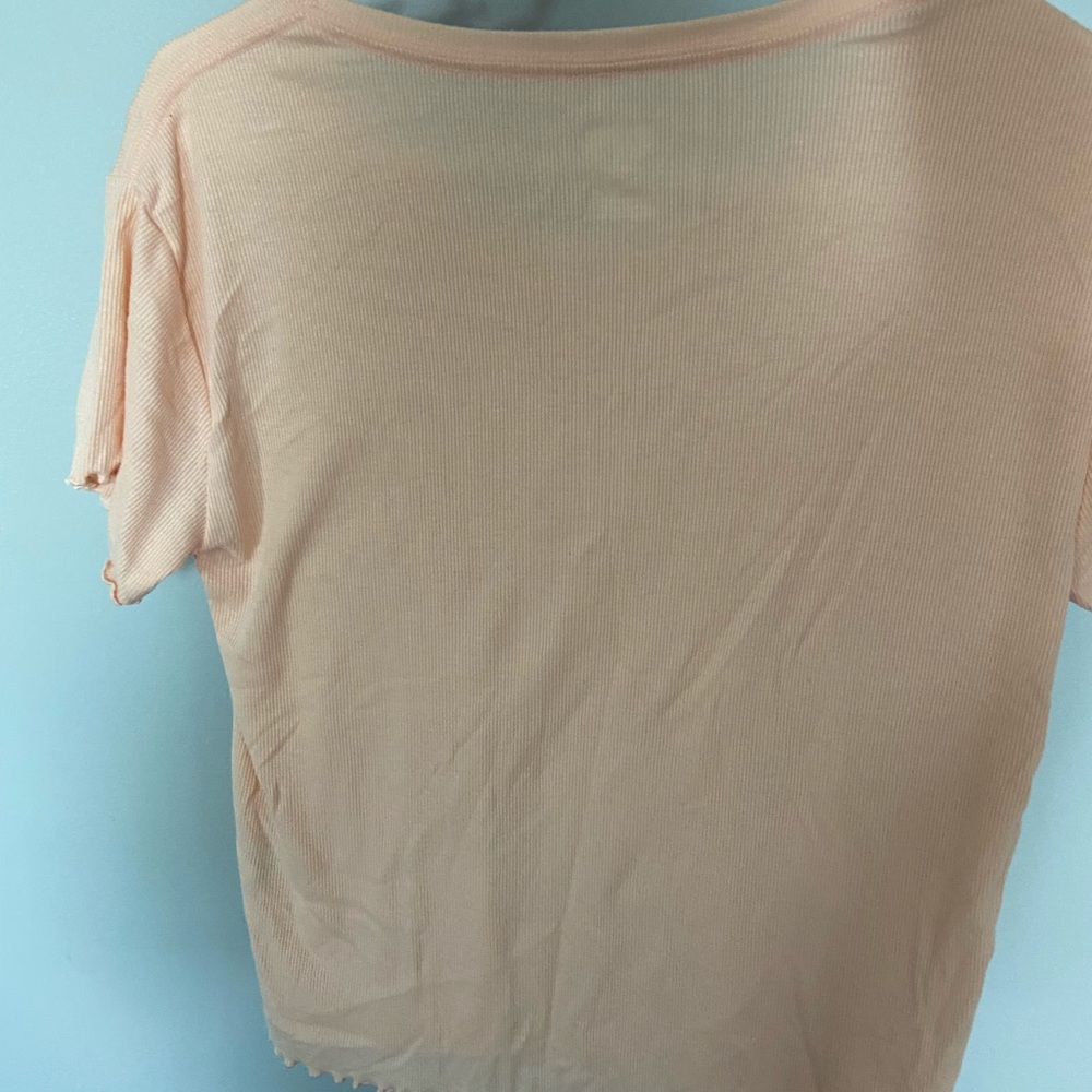 Pink ruffle top - Picture 2 of 2